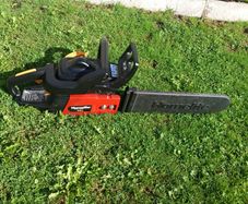 Petrol chainsaw for sale