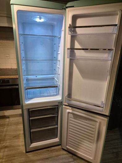 fridge freezer working perfectly
