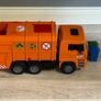 Bruder Bin Lorry Image 4
