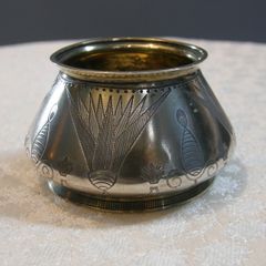 Antique Victorian Hallmarked Silver Cauldron Salt, London 1873, Barnard Family, 41g