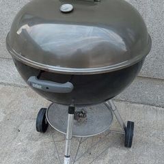 Weber Kettle 57 BBQ Charcoal Grill