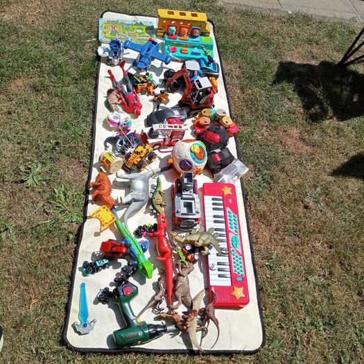 toys