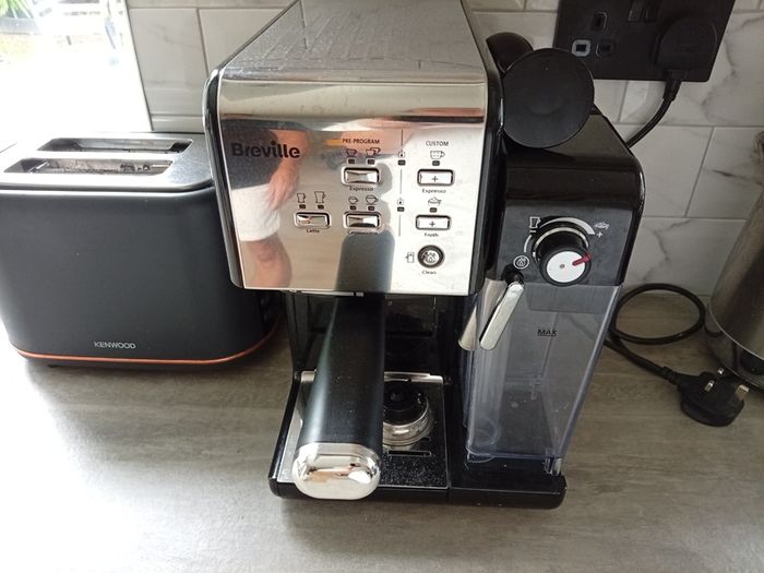 Breville one touch Coffee machine
