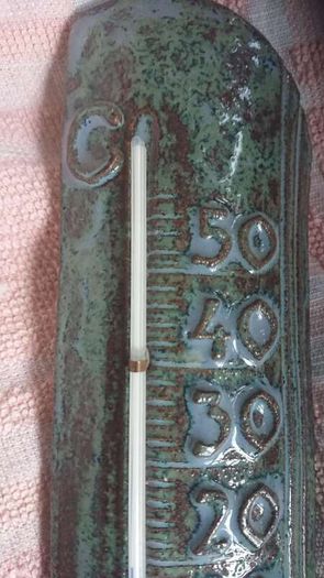 Ceramic thermometer