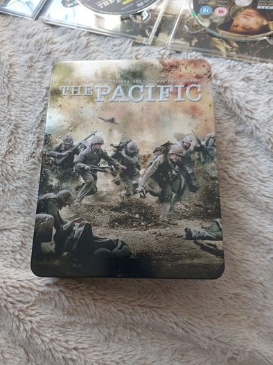 The pacific dvd box set steel tin