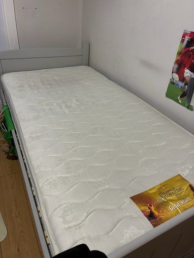 Single bed with mattress