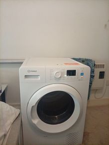 Indesit dryer 7kg a+ mint condition