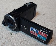 Sony HDR-CX220 Camcorder Video Camera