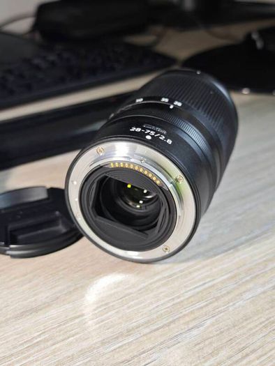 nikon 28-75 f2.8