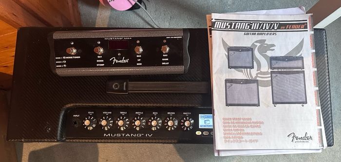 Fender Mustang IV v2