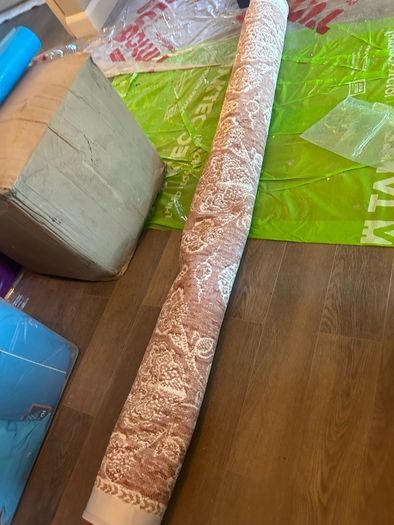 large area rug (new)