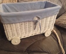 Boys Basket in wheels