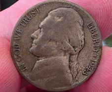 1943 usa silver 5 cent(war nickel)
