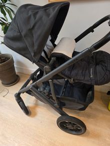 UPPAbaby Vista V2 Jake (Black), 2022, with Bassinet, Toddler Seat and Extras, Dublin
