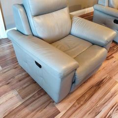 2 x Recliner Armchairs (will sell separately)