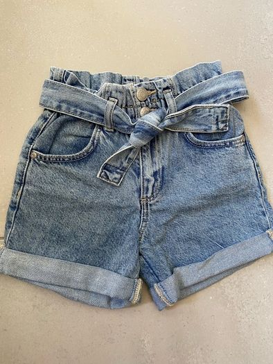 Skirt and shorts size 5-6 years old like new