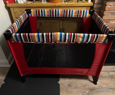 Travel cot