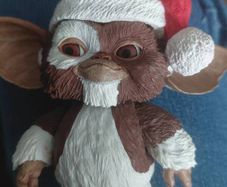 gizmo in a santa hat