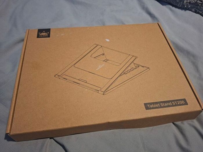 Adjustable Foldable Tablet/Laptop Desk Stand - BRAND NEW