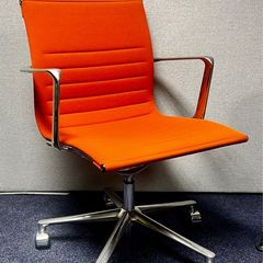 ICF Eames 108 swivel chair