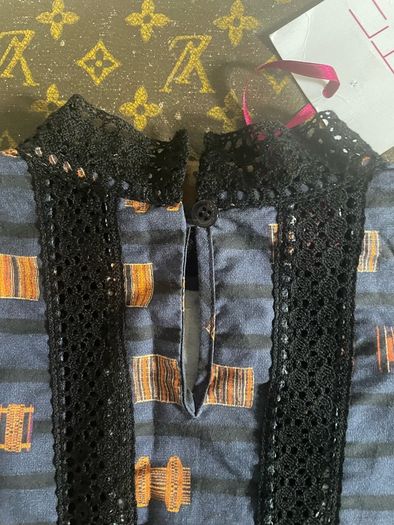 blouse