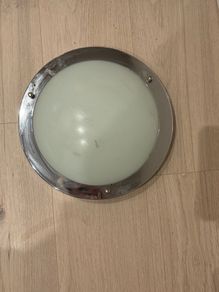 Ceiling light fitting.