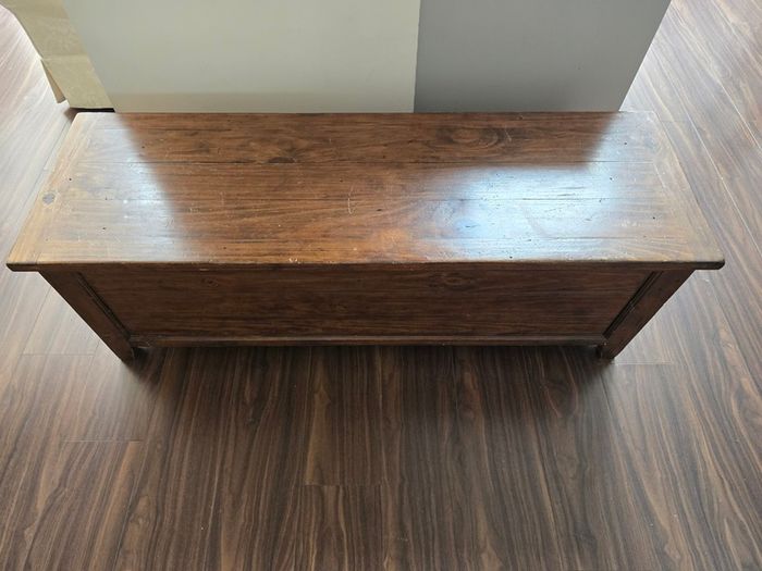 Solid wooden blanket box