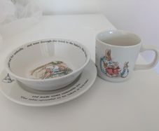Peter Rabbit Wedgewood Toddler Feeding Set