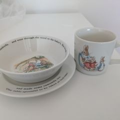Peter Rabbit Wedgewood Toddler Feeding Set