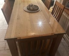 Solid Oak Table And 6 Chairs.