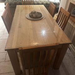 Solid Oak Table And 6 Chairs.
