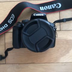 canon EOS 1100D