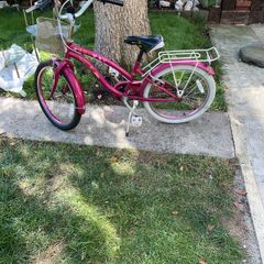 Girls bike