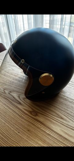 Motorcycle helmet