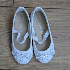 White toddler shoes