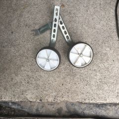 bike stabilisers set