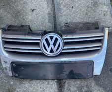 Vw Jetta grille