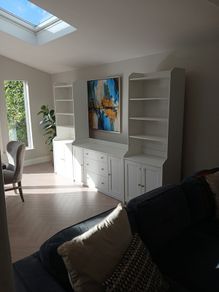 sitting room wall unit in very good condition ,comes in 3 pieces ,a its a real bargin  ,price dropped to sell today