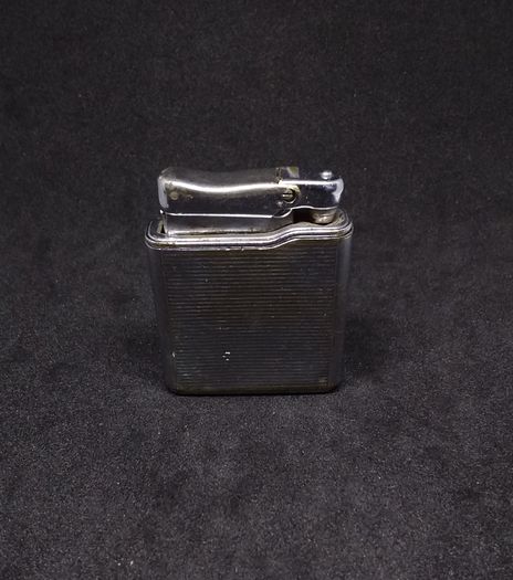 Colibri Monogas 21 Vintage Lighter