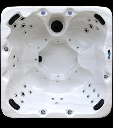 New Quality Hot Tubs - Nationwide Delivery