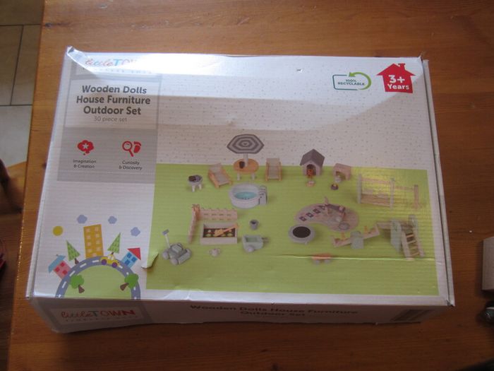 Little Town    wooden dolls outdoor furniture set