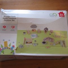 Little Town    wooden dolls outdoor furniture set