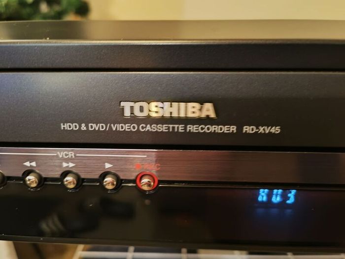 Toshiba RD-XV45 DVD Recorder for repair