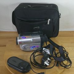 Samsung SCL810 Hi8 8mm Tape Camcorder VCR Player Fully Tested Bundle