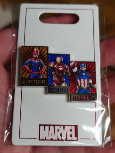 Disney Marvel Pin set