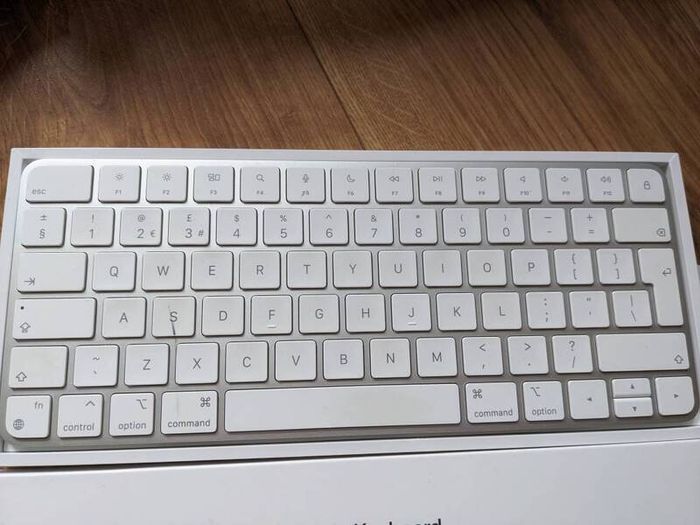 Magic keyboard + magic mouse