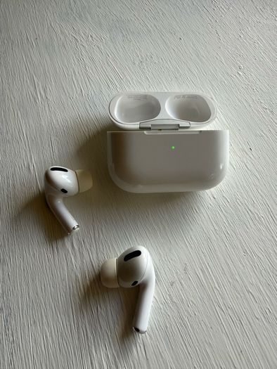Apple AirPods Pro(1st Generation)