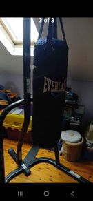 Boxing bag and stand, full size