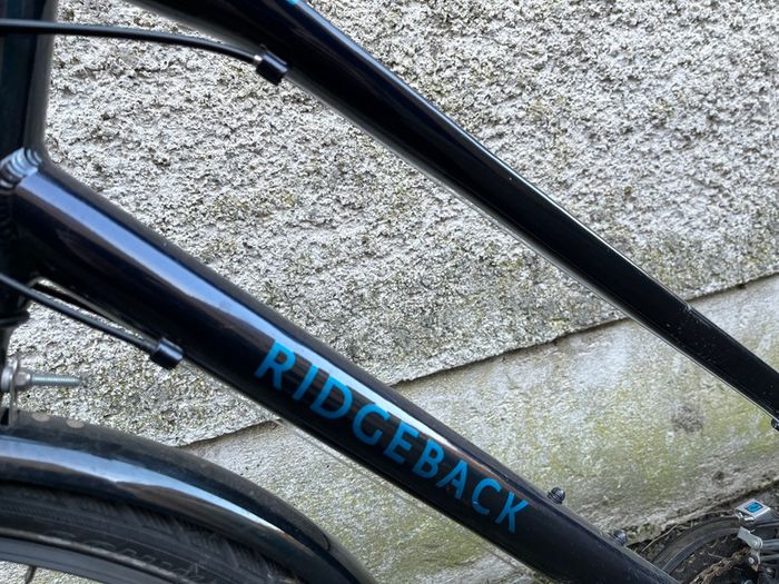 Ridgeback City Bike with Basket and mud guards
