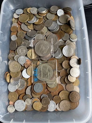 World Coins Collection - Approx 1.6kg